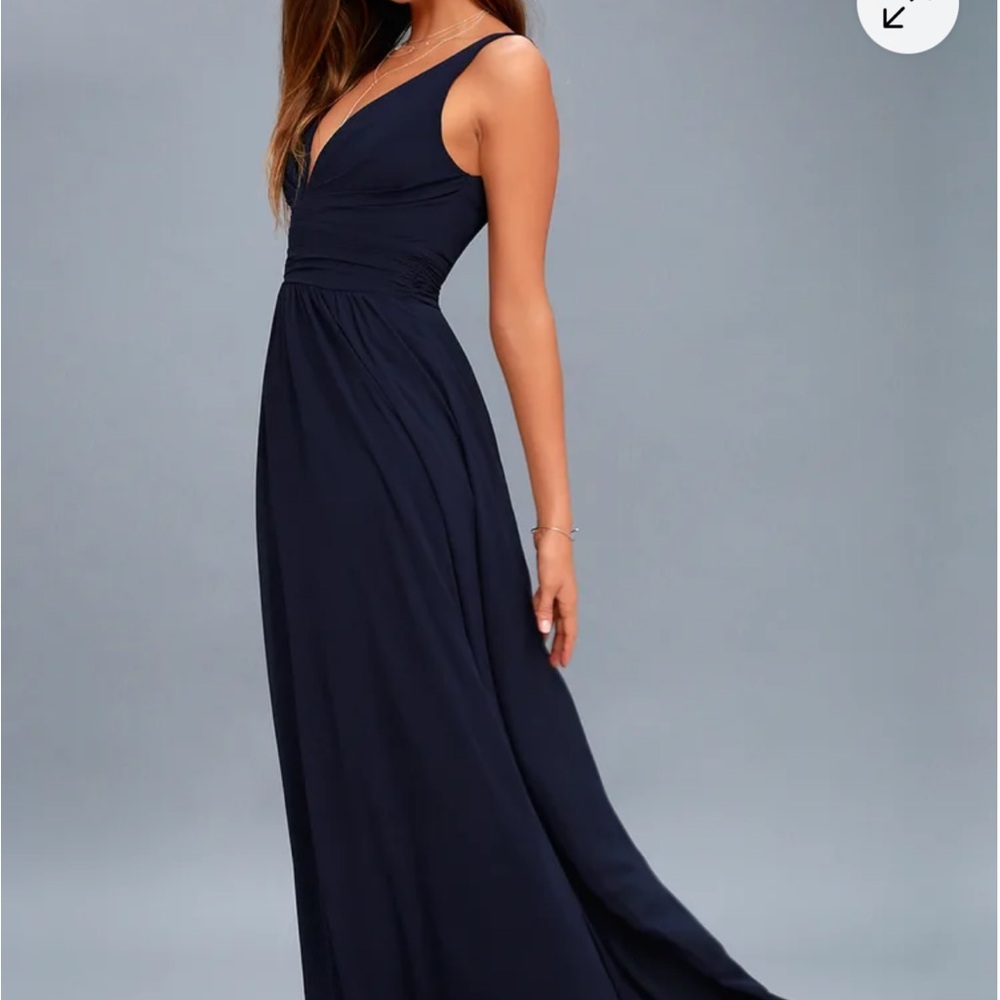 LULU'S Bridesmaid Prom Guest "Leading Role" Navy Blue V-Plunge Pleated Gown SZ M - Picture 2 of 15